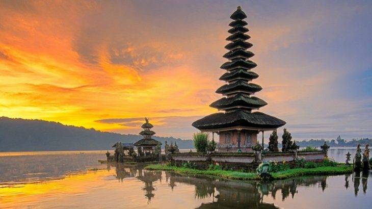 Top World Holidays